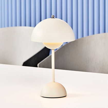 flowerpot-hellgrau-660x660x