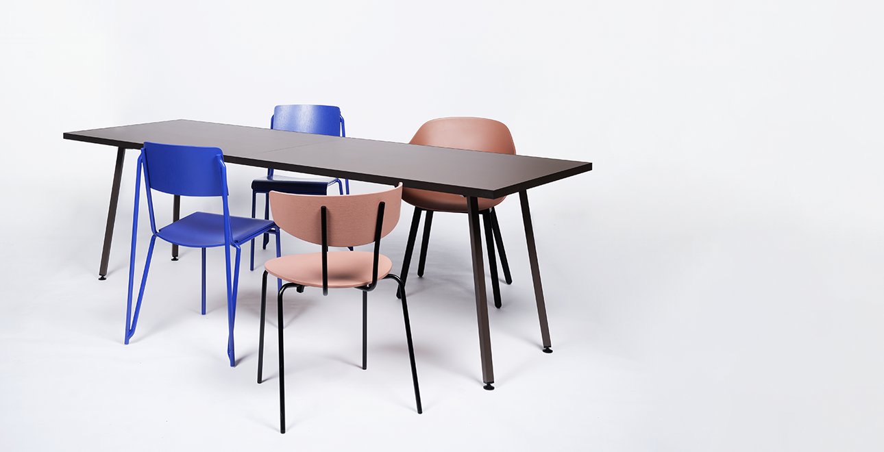 hay-petite-standard-stuhl-marineblau-1290x660